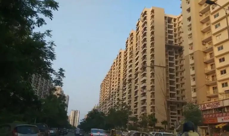 Gaur City 14th Avenue Ready to Move Flats Greater Noida West