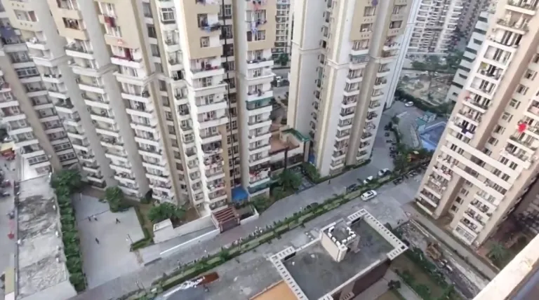 2/3/4 BHK Apartments in Greater Noida and Noida