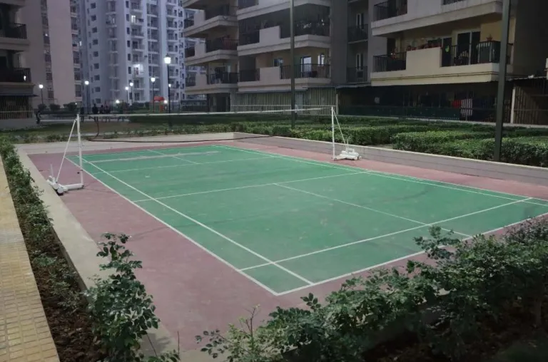 Guide to Buy Gaur City 14th Avenue Apartments Greater Noida West