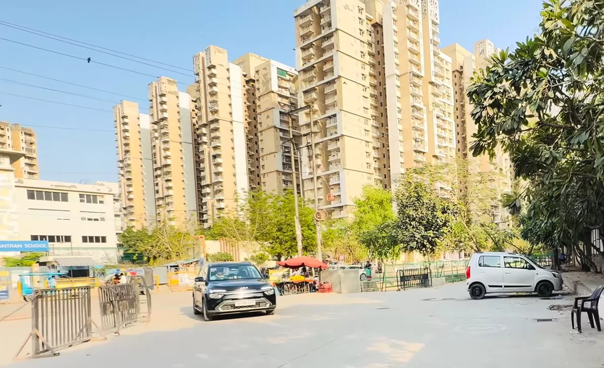 Gaur Saundaryam 3/4 BHK Luxury Apartments Noida Extension